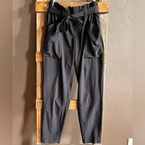 Athleta High Waisted Active Pant in Size 4